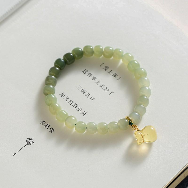 Product Introduction of Natural Crystal Bracelet Women's Design Hetian Jade Girlfriends' Bracelet Elegant Bracelet High-Grade Light Luxury Bracelet Wholesale 2