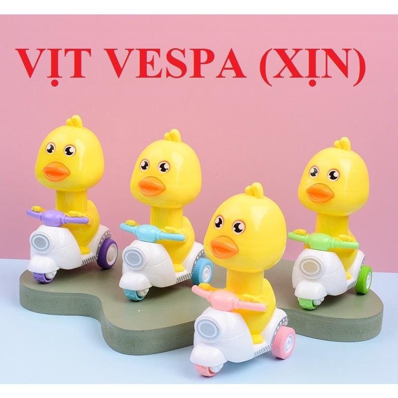 Đồ chơi vịt con đi xe máy vespa ấn là chạy bốc đầu cực cute, vịt chạy cot cho bé