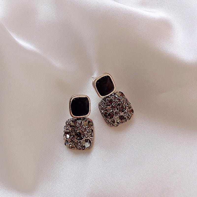 Vintage Black Crystal Square Earrings Fashion Statement Rhinestone Drop Earrings for Women Wedding Jewelry Personality Gifts 1