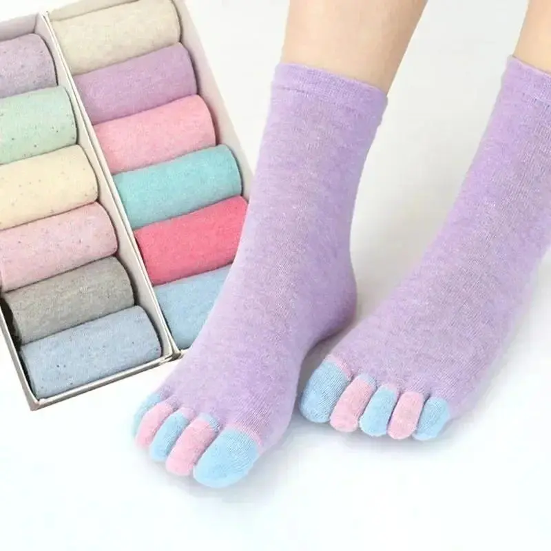 12 Candy Colors Five Finger Socks Casual Cute Individual Breathable Women Toe Socking One-Size Women Colorful Middle Tube Socks