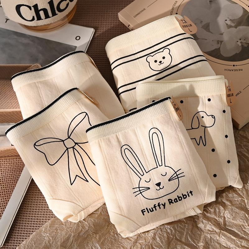 Product Introduction of 2025 Cotton Cartoon Printed Underwear for Women Elastic Hip Antibacterial Cotton Crotch Breathable Mid Waist Girl Student Underwear Fashion Best-Seller 35