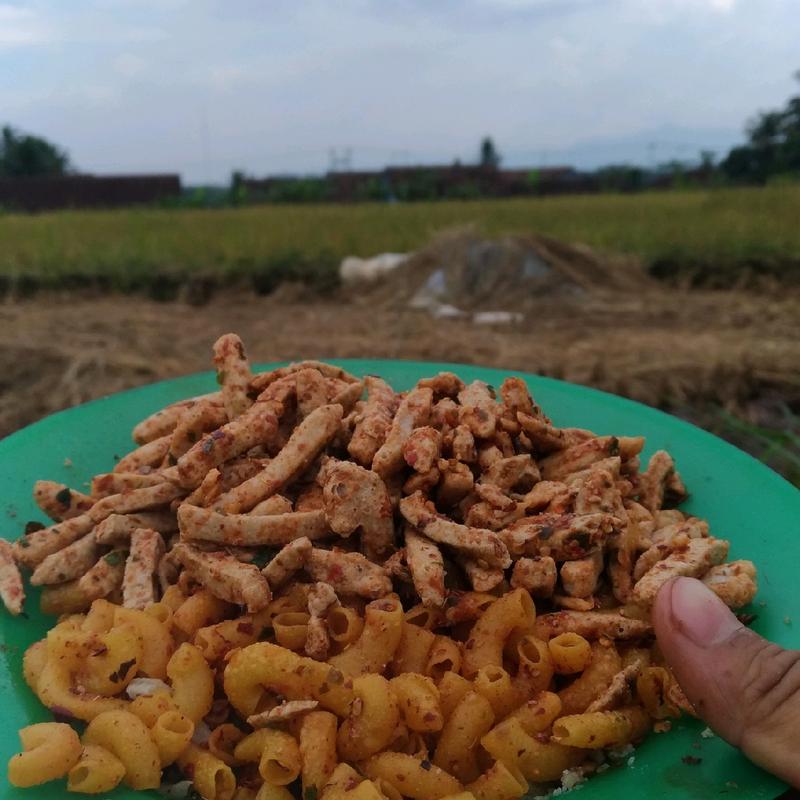 1kg - Basreng Viral Sultan / Pedas daun jeruk Baso Goreng Siduel snack Asin Cemilan Food 7