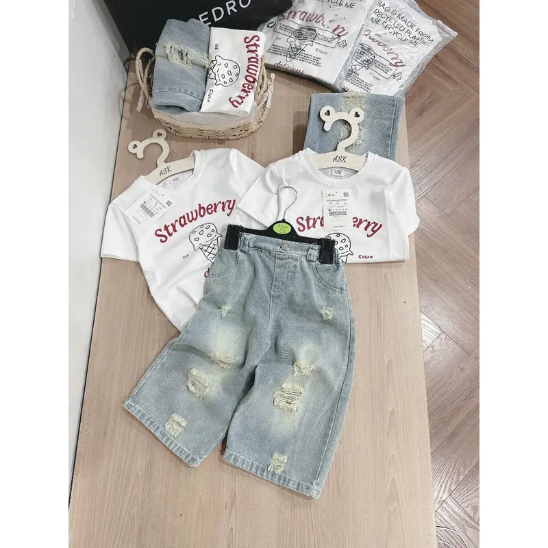SET ÁO THUN TAY NGẮN QUẦN JEAN DÀI BÉ GÁI 10-20KG 1