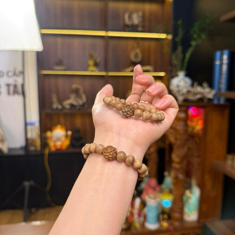 Vòng trầm Hương Tự Nhiên Hàng Tốc Kiến Size 8li Mix hoa sen