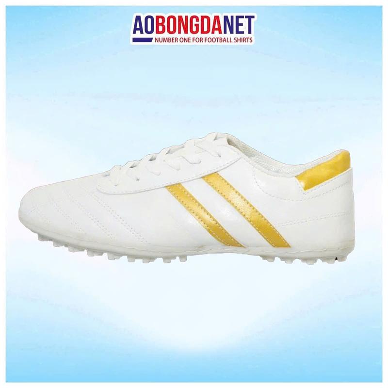 Giày Đá Bóng Trẻ Em Wika Ba Sọc Ct3, Giày Đá Banh Thể Thao 3 Sọc Khâu Đế Toàn Bộ Thiết Kế Ôm Chân Cho Bé Sneaker Sport Giày Thể Thao Tập Thể Dục Kids wika  3soc wikaultra  5 giay3soc giay  tonikroos giay  bong da