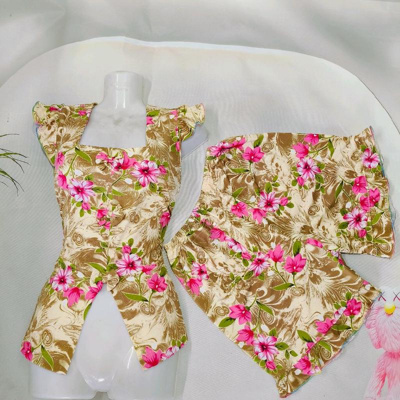 MA12. mẫu bo đùi quần bèo cổ vuông tay cánh tiên phối nơ sezix 1.2.3.4.5 chất lieu thung aty có độ giãn tốt 45kg -75kg vừa 1