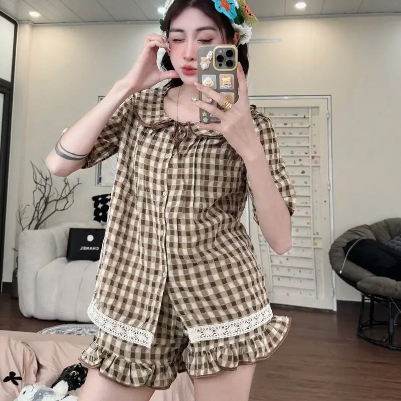 BỘ NGỦ KẺ XINH BUỘC NƠ QUẦN BÈO