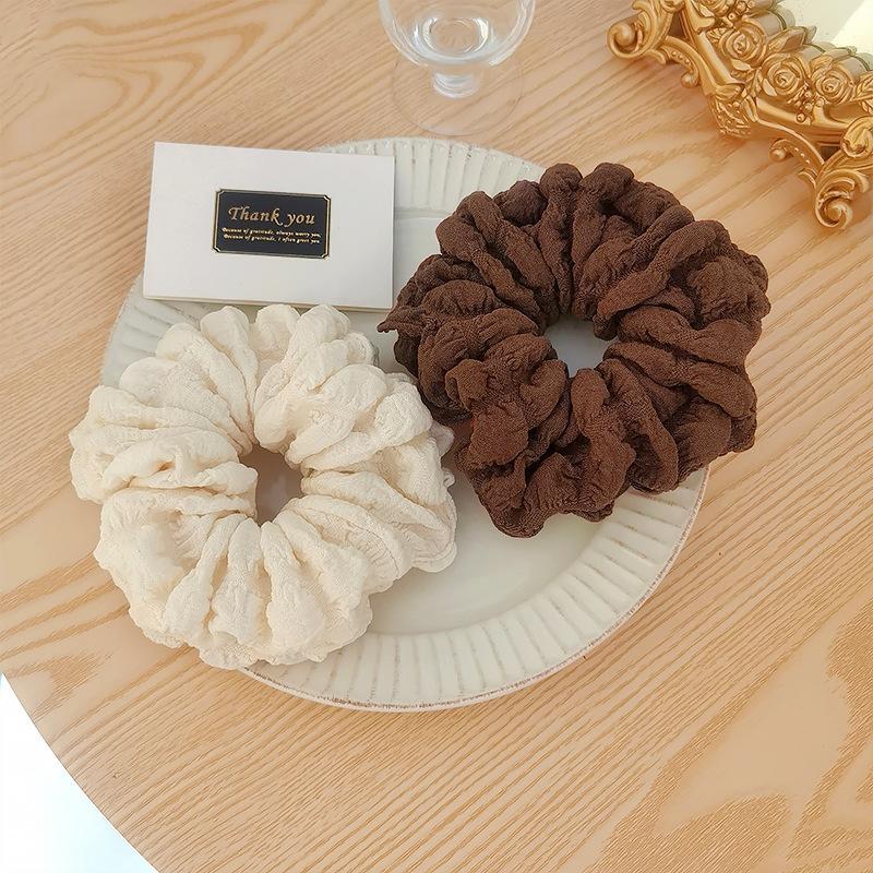 Product Introduction of French Retro Cream Pleated Seersucker Large Intestine Hair Ring 2025 New French Vintage Hair Accessories Women 2