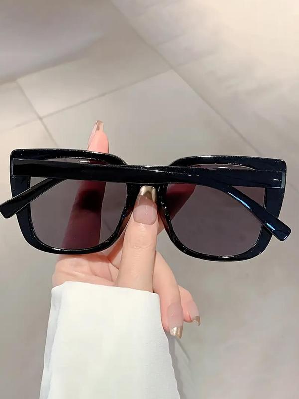 Vintage Simple Tinted Lens Sunglasses for Women, Large Square Frame Black Sunglasses, Fashion Sunshade Sunglasses, Travel Accessories for Trip & Driving Use 4