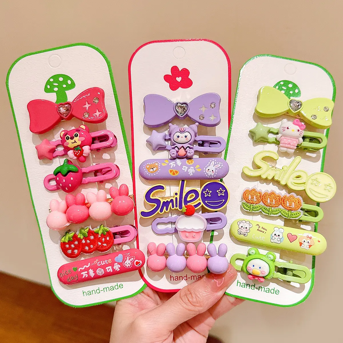 Children's hair clip headwear. For girls. Side bangs clip. Super cute clip. Duckbill clip. For tidying up stray hairs. Hair card. Hair accessory.KITTY,Kuromi.Strawberry Bear.