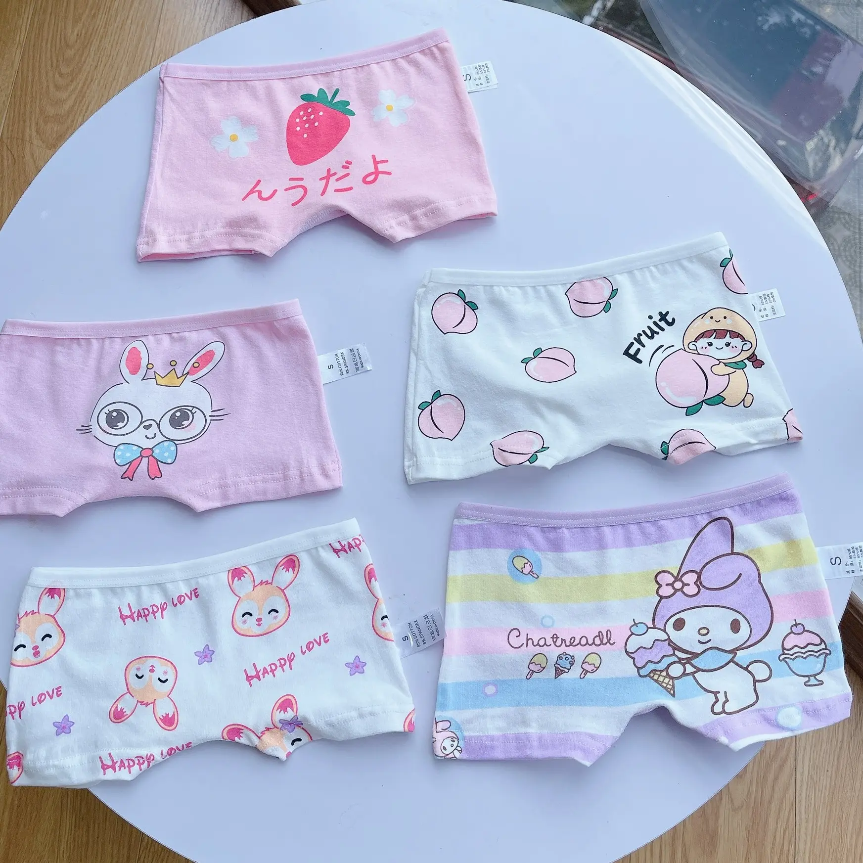 Q02 - Set 4 Quần Chip Đùi Màu ngẫu nhiên cho Bé Gái - Tiny Winy Cotton Vải Cotton