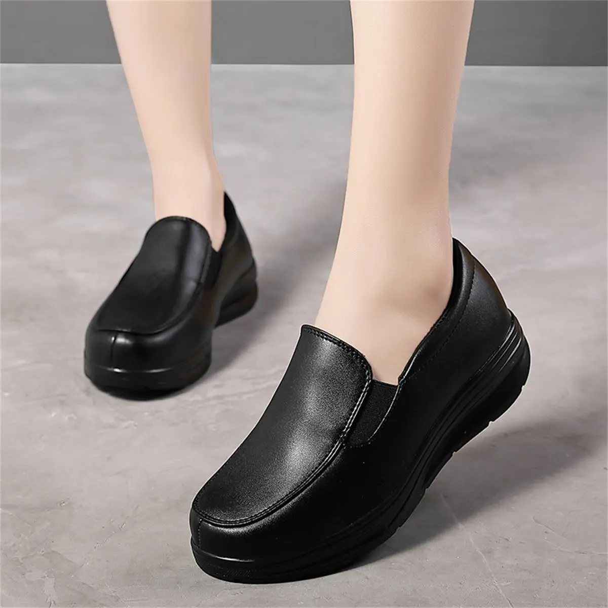Women's summer casual light thick soled shoes flats slip on sports shoes nurse shoes