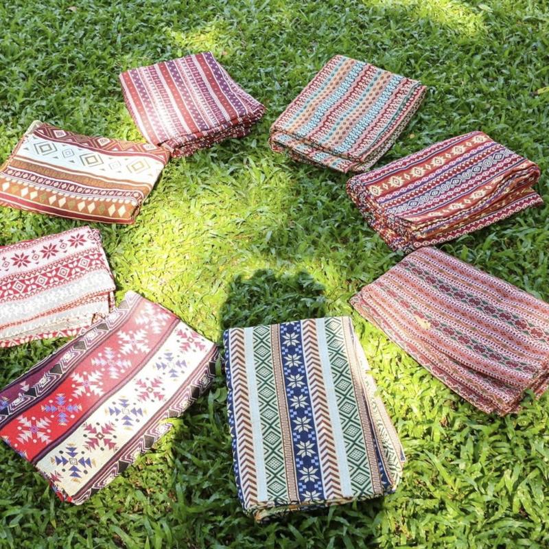 Khăn trải bàn Thổ cẩm dệt sợi 80% polyester, 20% cotton - 1m50 rộng