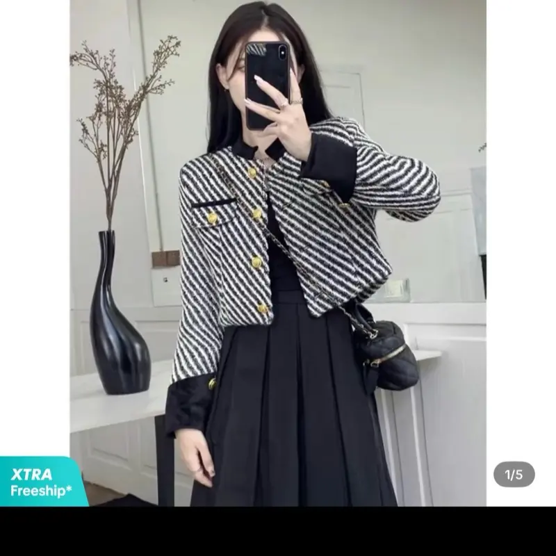 Xả hàng áo khoác dạ phối Cổ nhung và  bộ tay phối  nhung áo Ráng ngắn áo hàng hai lớp mặc đi chơi đi học đi làm đều được hàng có sai