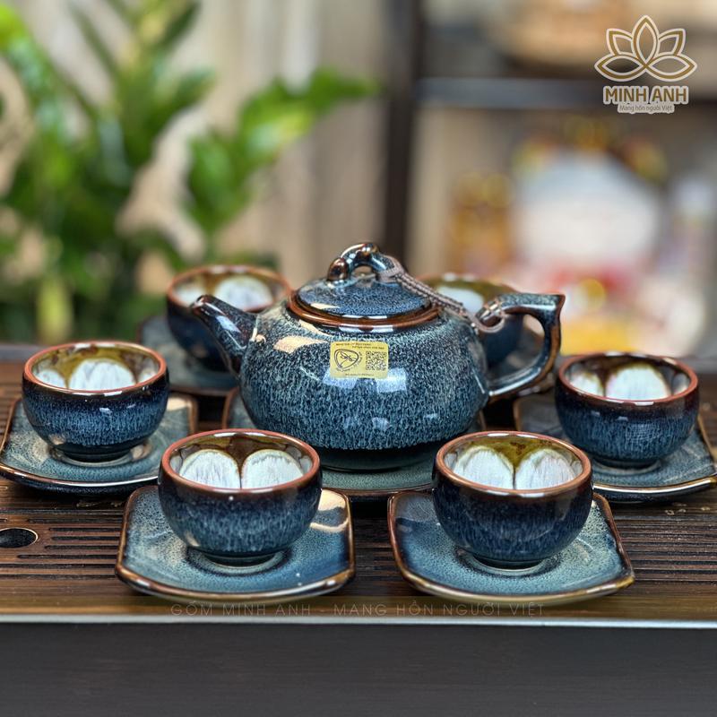  Bộ ấm chén Bát Tràng nghệ nhân ưu tú Tô Thanh Sơn dáng quả Hồng men Hỏa biến màu Xanh Rêu 