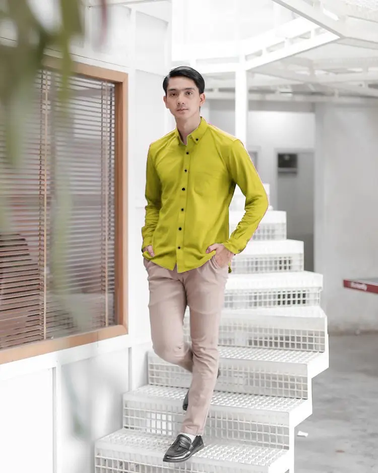 Kemeja Casual Pria Lengan Panjang Warna Lemon