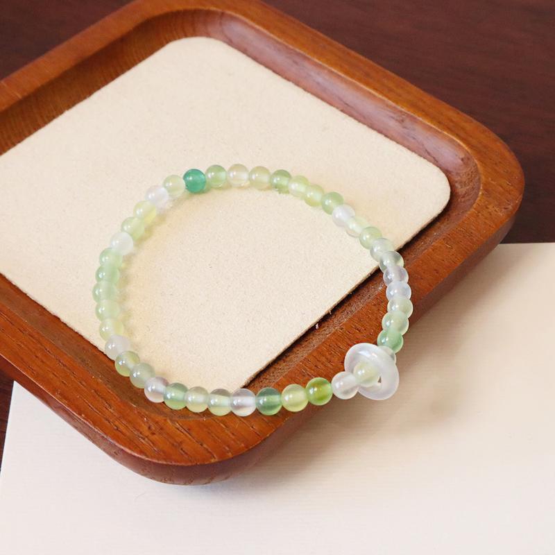Product Introduction of Natural Grape Purple Chalcedony Crystal Bracelet Artistic Temperament White 4mm Extremely Fine Natural Crystal Bracelet Accessories 21