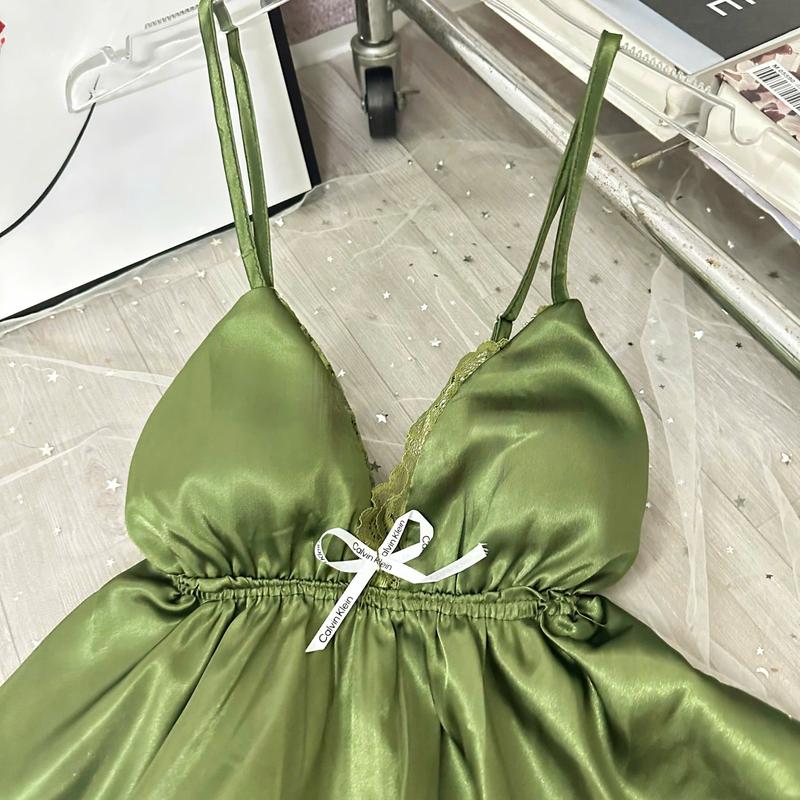 Product Introduction of Bộ ngủ 2 dây lụa phi có quai điều chỉnh phối ren gợi cảm, set đồ ngủ hai dây đuôi cá kèm mút mặc nhà quyến rũ Women Nữ Kem 9