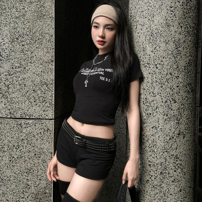 ÁO BABY TEE FORM ÔM IN CHỮ | GALLERY SEVEN 7