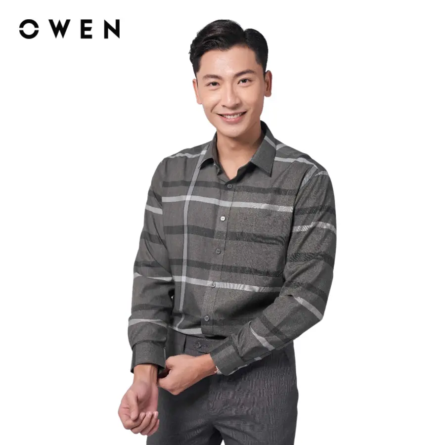 OWEN - Áo  Nam dài tay Có túi Regularfit AR220912DT màu Xanh rêu đen chất liệu Bamboo    Có Cổ Hoạ tiết Kẻ sọc Menswear