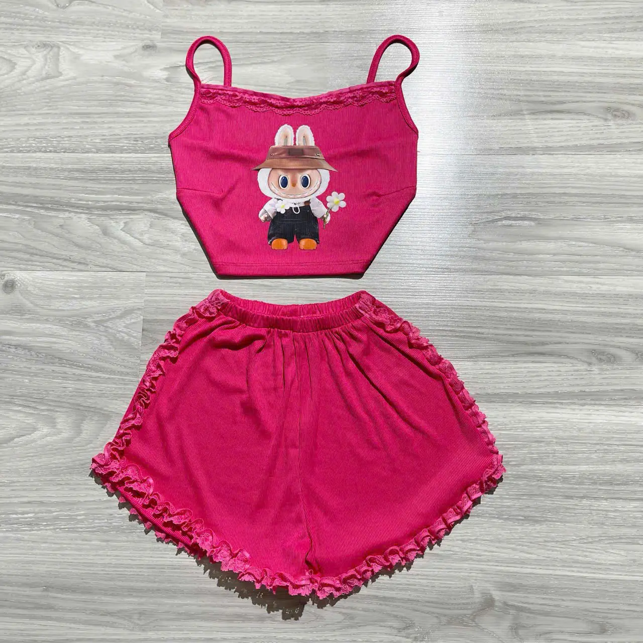 Set tăm 2 món mặc nhà gồm áo 2 dây in mix quần short ôm viền ren kèm ảnh thật