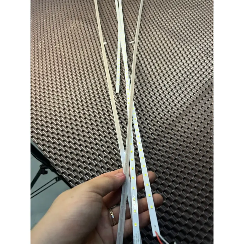 Thanh lõi led 220v dài 1,2m màu trắng ( có cả màu xanh hoặc hồng) Phụ tùng xe máy csd51c1cx 0
