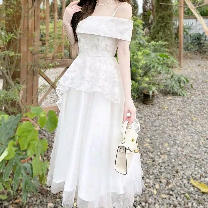 RC493 Đầm Trễ Vai Xinh Tiểu Thư Sang Chảnh - By Rency