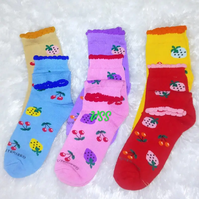 Kaos kaki anak perempuan tk dan paud  pendek umur 5 6 tahun motif stroberi dan ceri  bahan katun fashion Bunga Sd Cantik 2