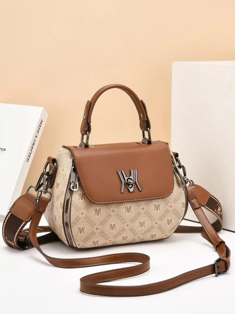 Product Introduction of Summer 2025 Fashion Letter Pattern PU Handbags for Women, Retro Geometric Label Decor Shoulder Bags, Everyday Bags, Dainty Gift for Your Love, Gifts for Girlfriend 3