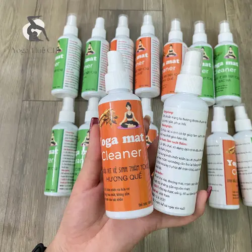 Tinh dầu vệ sinh thảm yoga, dung dịch vệ sinh thảm tập yoga, nước lau thảm yoga dung tích 100ml Làm Sạch 5