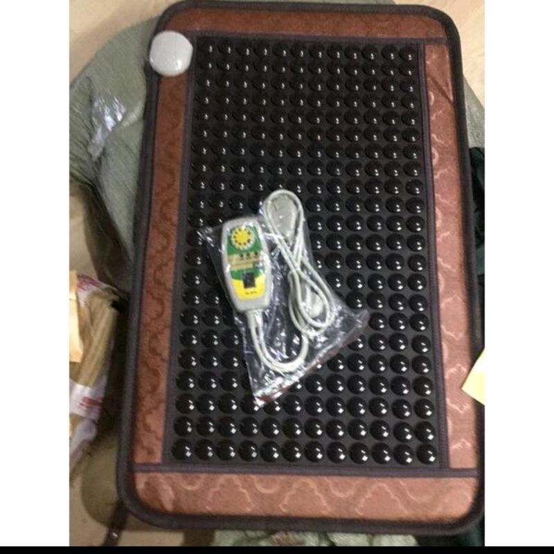 Thảm Đá Nhiệt 50*80 tặng túi cao dán thảo dược 50 miếng