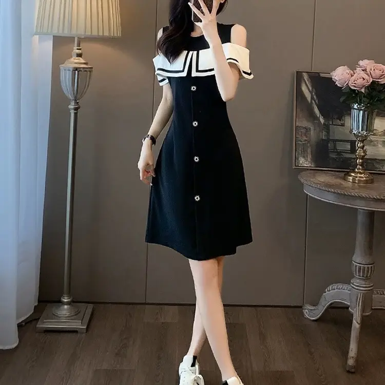 VÁY BÈO TAY TRẮNG ĐÍNH CÚC