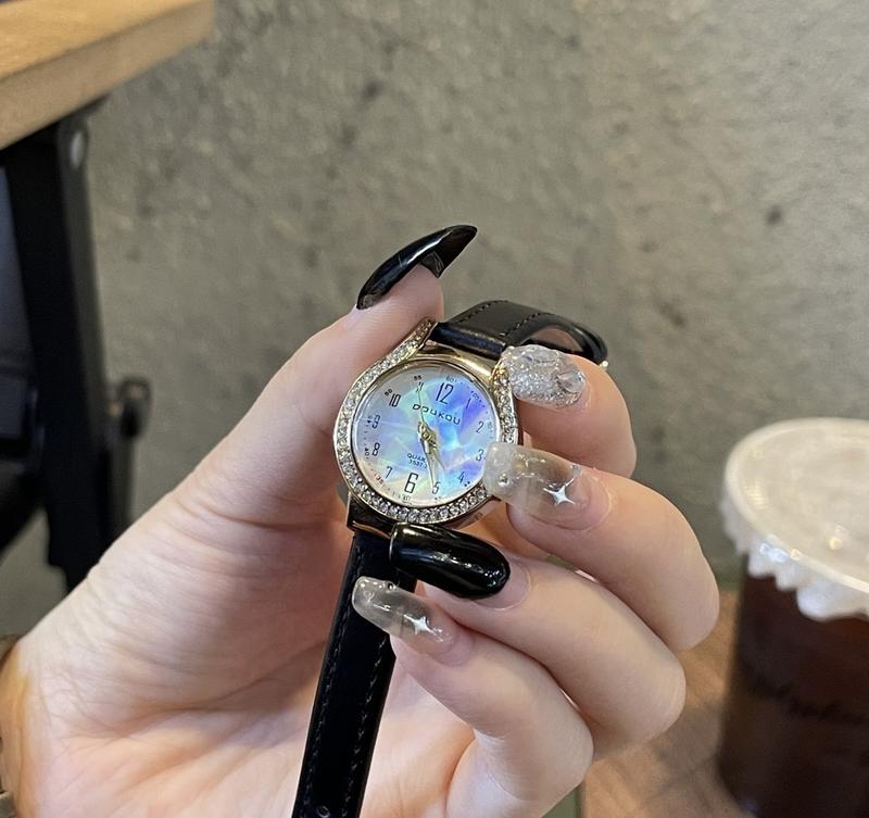 Đồng Hồ Nữ DOUKOU Đeo Tay Dây Da Nhỏ Xinh DK01 Women Watch dongho day _ đồng  hồ đồng  hồ