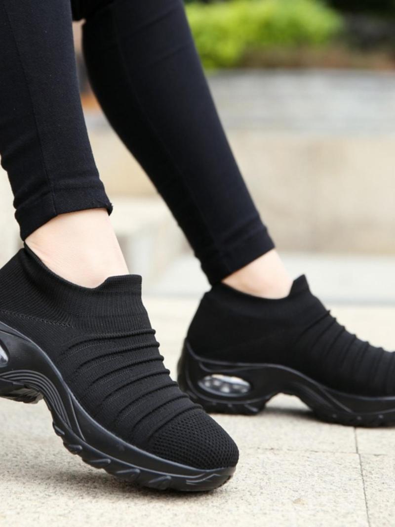 Product Introduction of Women's Simple Leisure Style Design Plain Breathable Comfortable Sports Running Shoes, Casual Versatile Outdoor Slip on Sneakers & Trainers, All-match Commuter Shoes for Work & Daily Wear 7