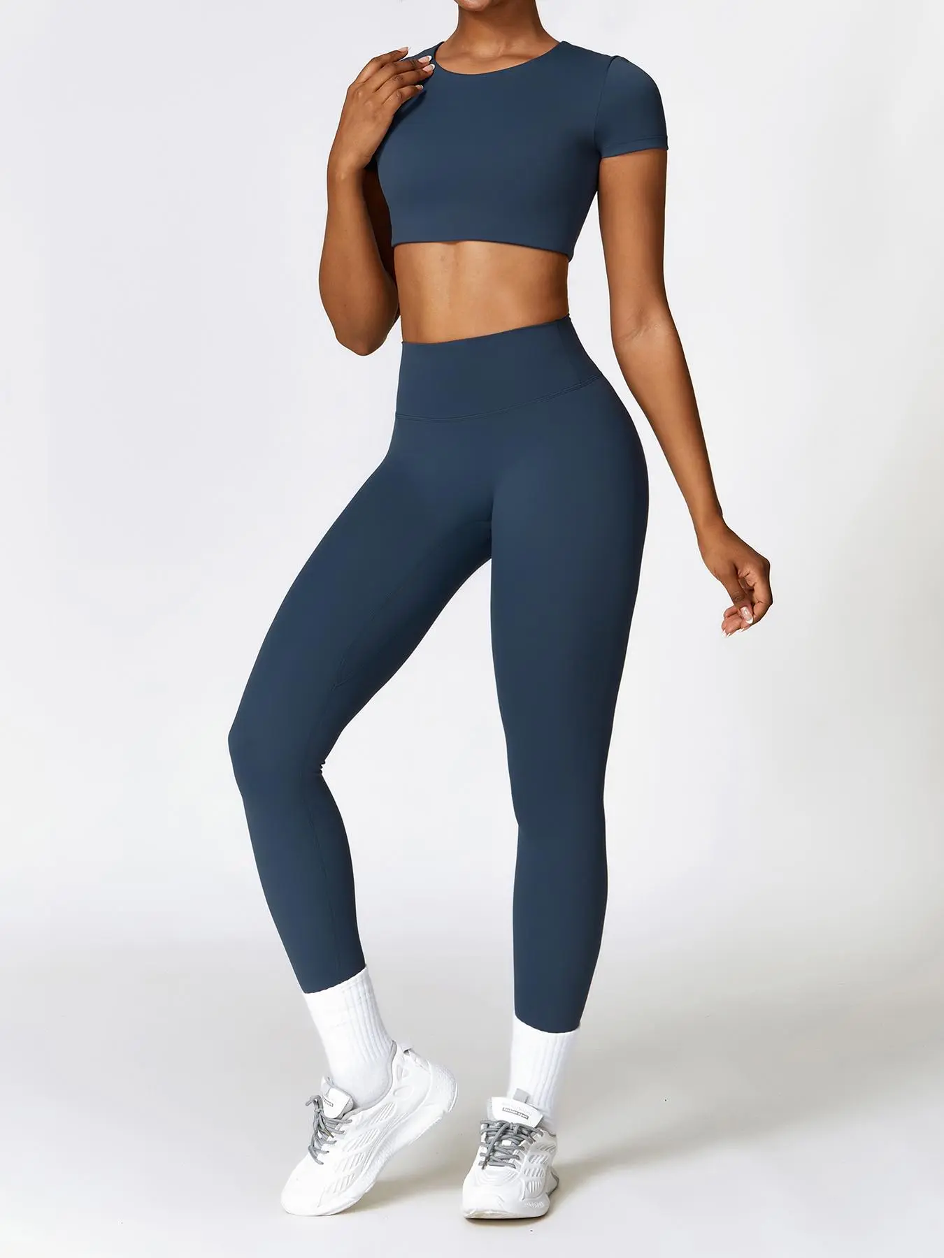 Two-Piece Set Women's Solid Round Neck Crop Tee & High Waist Leggings Tracksuit Set, Sporty Breathable Quick Drying Outfits for Yoga Gym Workout Running, Ladies Sportswear for All Seasons, Fitness Activewear