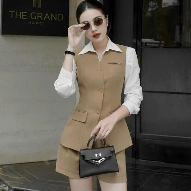 Thời Trang Nữ Bộ 3 Món Gồm Quần Đùi Áo GiLe Kèm Áo Sơ Mi Vải KaKi Cotton Mềm Không Nhăn Không Nhàu - Kem, Top Shirt   bộ set thường