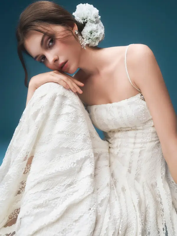 LILAH DRESS - Đầm ren dài đính đá 4