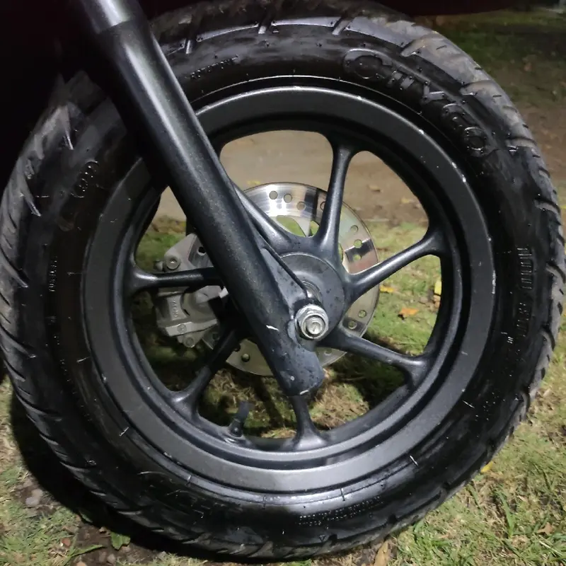 Silikon pengkilap body motor dan mobil, penghitam ban free spons Car 8