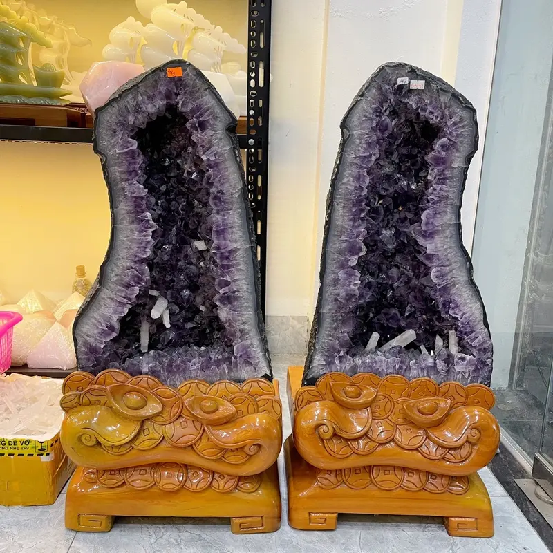 ￼Hốc Đá Tinh Thể Thach Anh Tím Đậm Nguyên Khối Phong Thuỷ 2