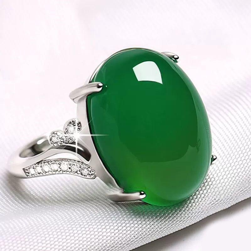 Product Introduction of Gold Inlaid Imitation Sapphire Ring for Women Luxurious Inlaid Imitation Red Green Black Yellow Agate Adjustable Ring 8