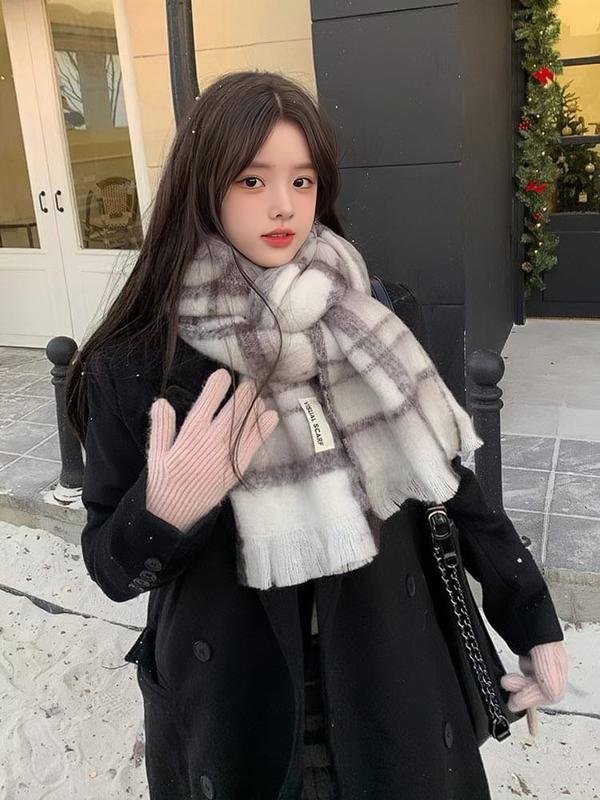 Khăn len choàng bản to chất liệu dày dặn họa tiết kẻ mới phong cách Hàn