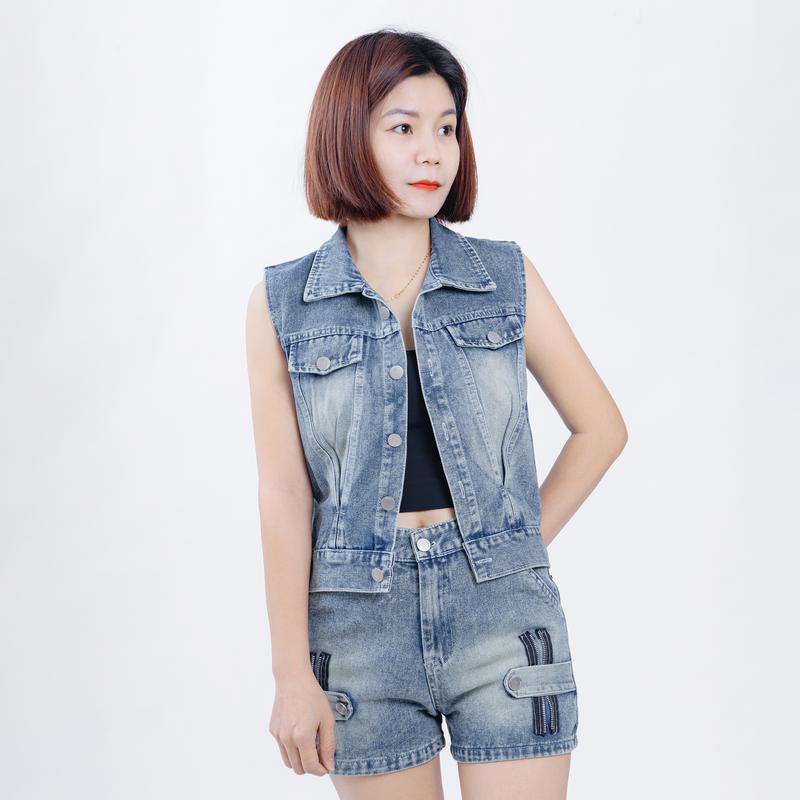 SÉT BỘ JEAN GILE KHÓA Áo Kiểu Croptop Mix Quần Shot Cạp Cao Túi Chéo Phối Khóa Trang Trí Sườn - MÀU XANH NHẠT BT008