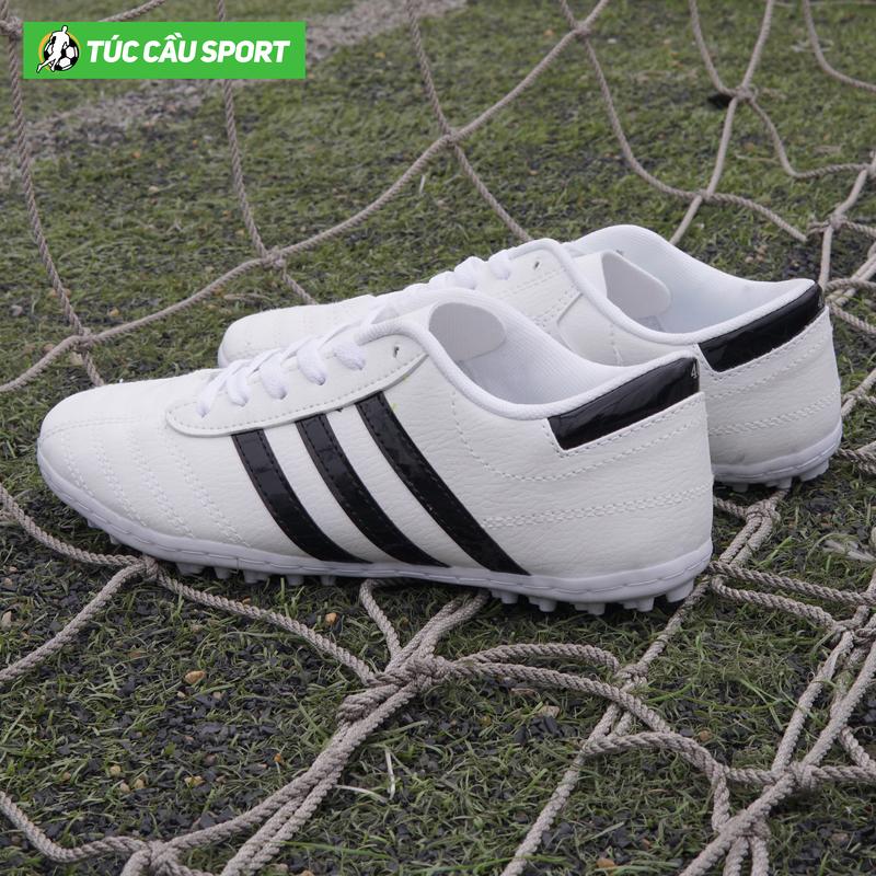 Giày Đá Bóng 3 Sọc Wika (Tặng Kèm Tất + Túi Rút) - Túc Cầu Sport