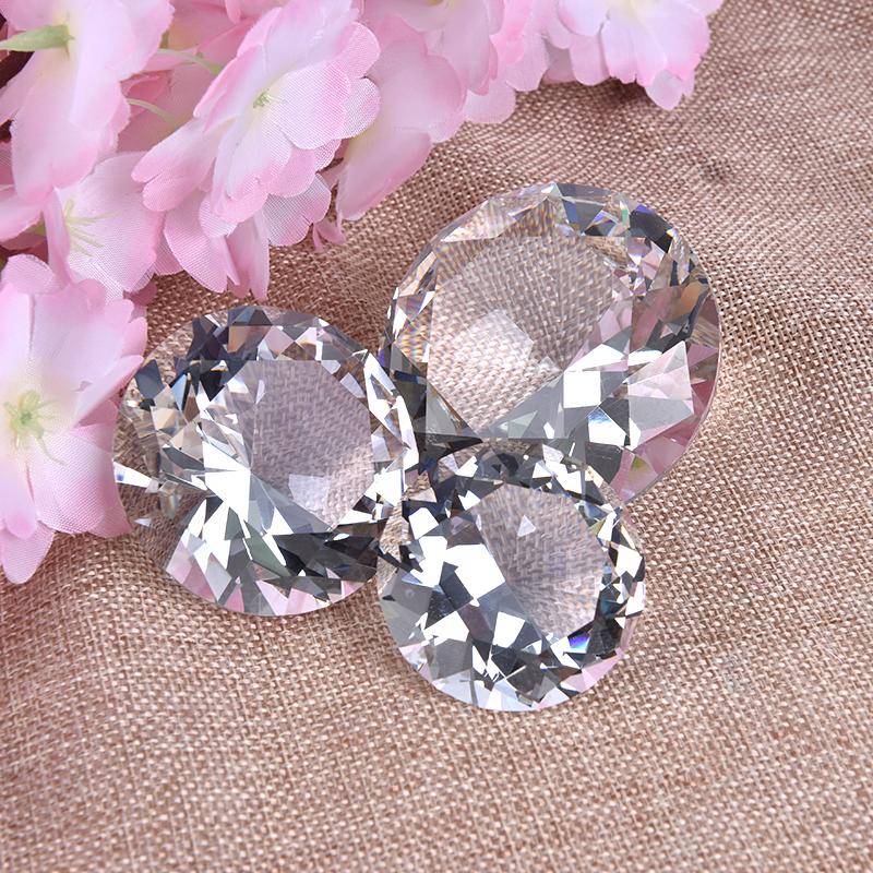Product Introduction of Clear Paperweight Faceted Cut  Giant   Decor Craft 33