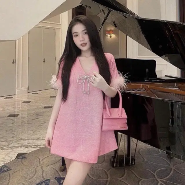 Váy Hồng Tiểu Thư Bae Chic Vải Dạ Tweed Cao Cấp Phong Cách Chiết Eo Dáng_yenmannhi_bigsize_sữa hết gầy - Dress vaydodonnoel  vay mactet Voi Voan Đen yếm  xinh váy  lệch vay  body váy  nữ Women sơ 3