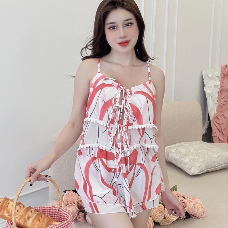  Đồ bộ ngủ áo hai dây croptop quần đùi dành cho nữ họa tiết hoa lá chất liệu voan lụa mềm mịn Women 