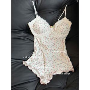 จั๊มสูทแขนกุด ลายดอกไม้ สไตล์สาวฮอตบริสุทธิ์ ชุดนอนสตรี ทรงสลิมฟิต กระชับสัดส่วน เอวสลิม ลำลอง ใส่อยู่บ้าน Women Clothing Lady เสื้อผ้า Sleepwear ผ้าลื่นซาติน สีเทา ชุดกลางคืน