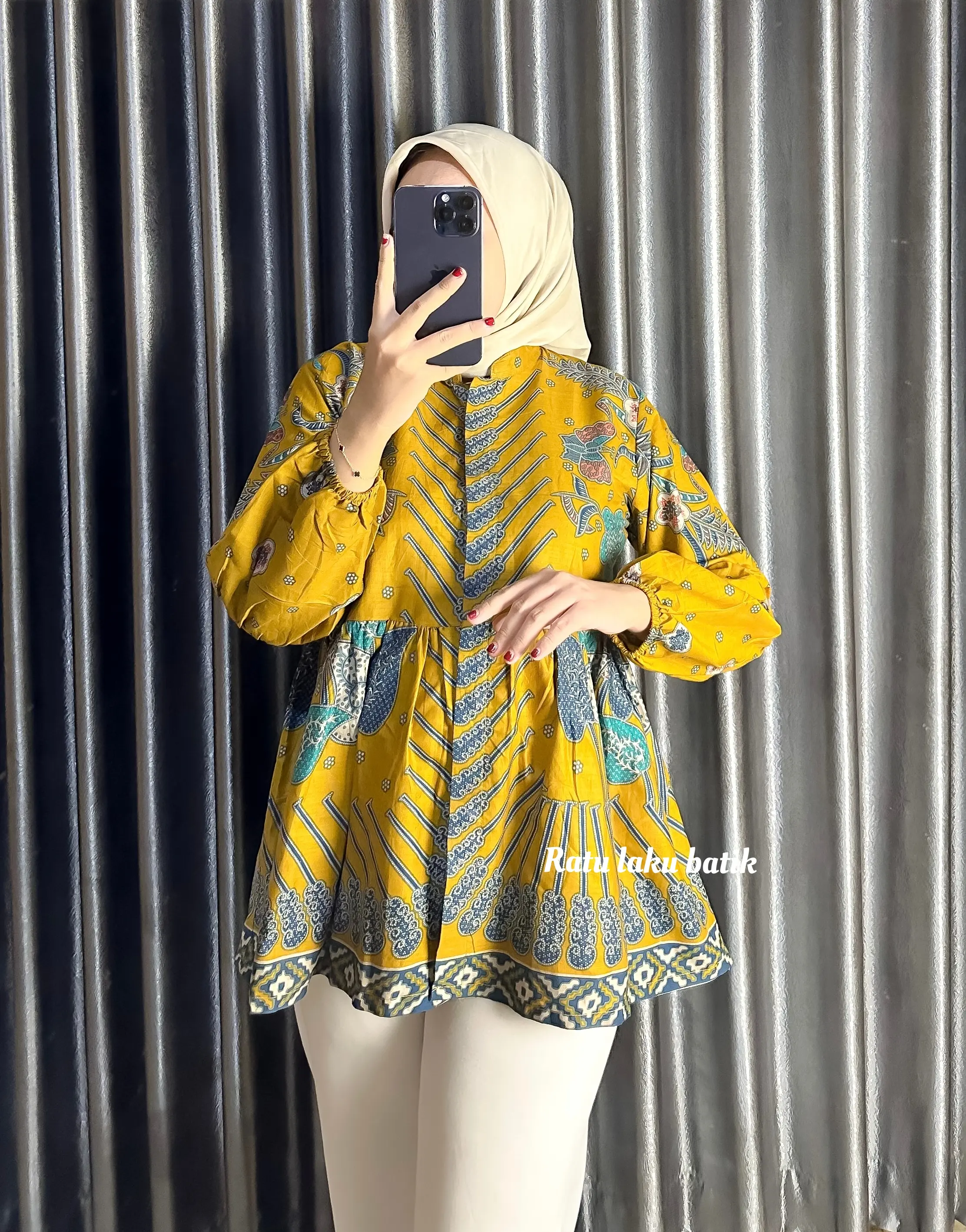 blus & kemeja Blus wanita motif parang modang terbaru di ratu laku Panjang Baju Pekalongan Seragam Kaos Seragam Kaos simply remaja atasan batik