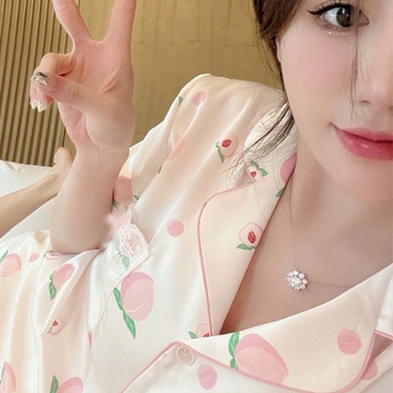 Bộ Lụa Latin Mịn Mềm Tay Ngắn Quần Đùi Cúc Đính Đá Phối Ren Mềm Mịn Đẹp Nhiều Hình Quả Đào Nơ Nhí Hoa Nhí Cho Nữ Mặc Nhà Quần Ngủ Áo Ngủ Women Nho 1