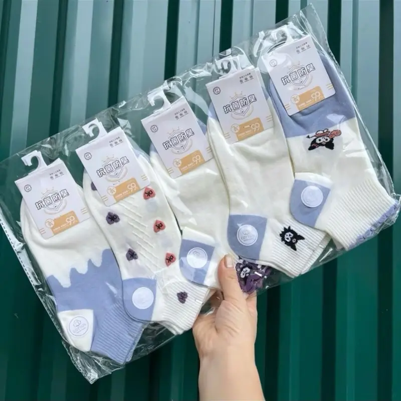 Sét 5 đôi tất nữ cổ ngắn Cotton hoạ tiết kuromi mix màu xanh kem